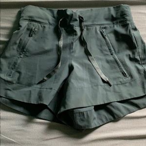 Green Apana shorts
